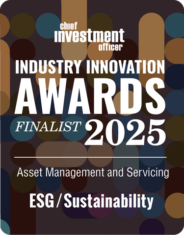 2025 CHIEF INVESTMENT OFFICER Asset Management & Servicing Finalist: ESG/Sustainability Desk Plaque